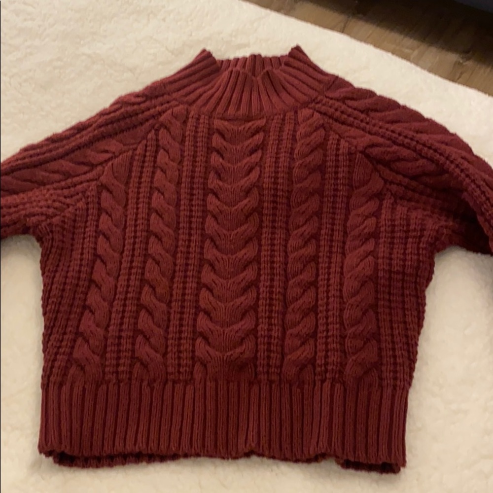 Cable Turtleneck Pullover Sweater in Burgandy